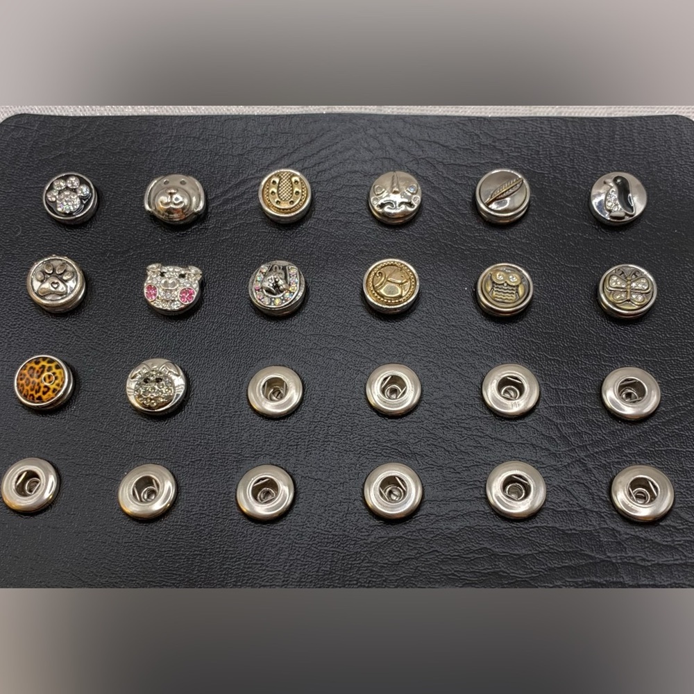 💗14 ANIMALS - Set of 14 - PETITE 12mm/13mm - Snap Button Charms on Display Card